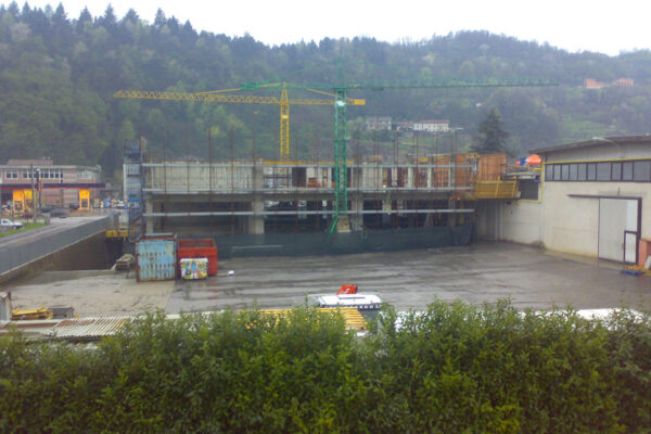 fabbricato-autorimessa-img1